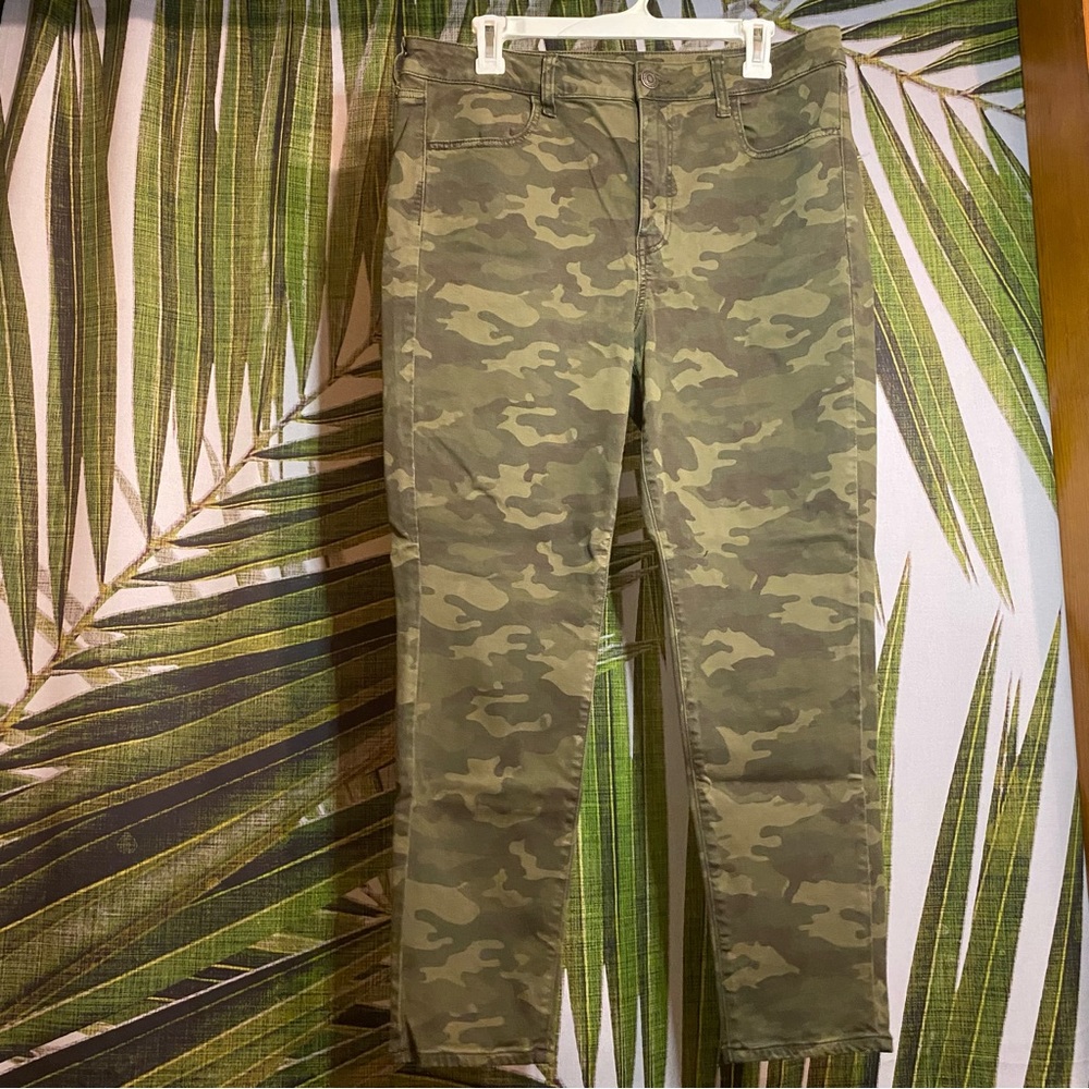 American Eagle Super Stretch X Camo Jeans